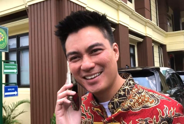Respon Baim Wong Atas Laporan KDRT Paula Verhoeven ke Komnas Perempuan, Kuasa Hukum: Hati-Hati Ambil Sikap!  