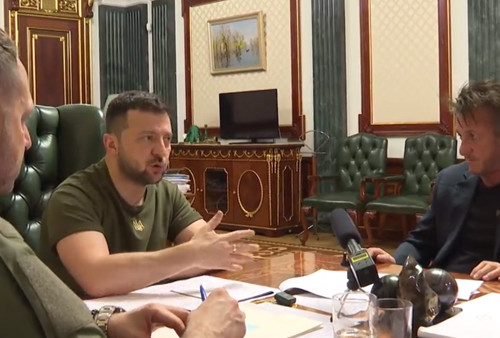 Sean Penn Bertemu Presiden Ukraina Volodymyr Zelensky Lanjutkan Pembuatan Film Dokumenter