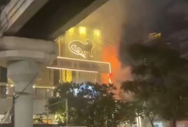 Papan Reklame di Sarinah Thamrin Kebakaran, Begini Situasi Terkini