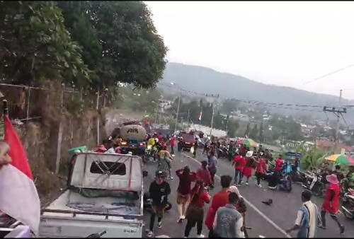 Truk Hilang Kendali di Pacet Tabrak Penonton Karnaval, 3 Orang Tewas 