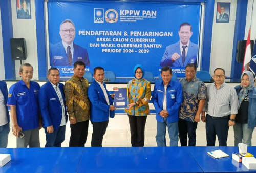 Mantap Maju Pilkada Banten, Airin Serahkan Formulir Pendaftaran Penjaringan Bakal Calon ke DPW PAN