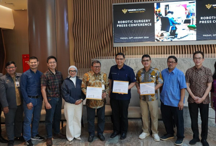 Waron Hospital Lakukan Transformasi di Dunia Medis dengan Teknologi Bedah Robotik