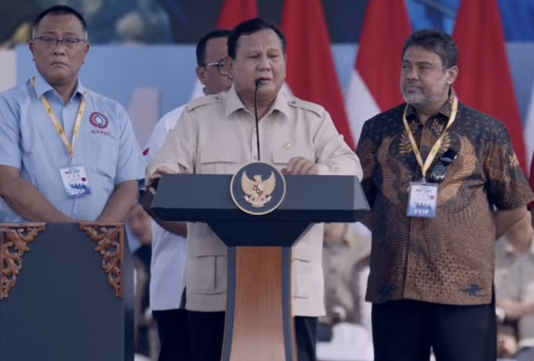 Prabowo Teken Perpres Perlindungan Pekerja Transportasi Online, Potongan Aplikator Maksimal 8 Persen