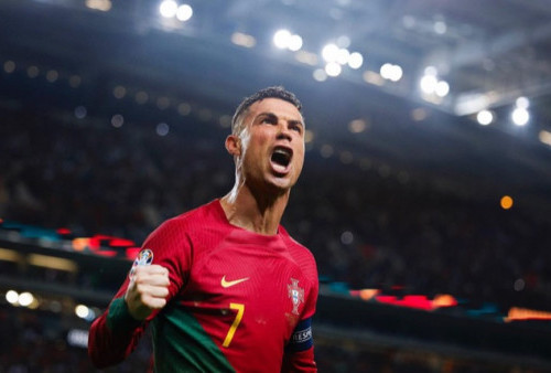 Ditantang Cetak 1.000 Gol oleh Presiden FC Porto, Cristiano Ronaldo Respons Begini