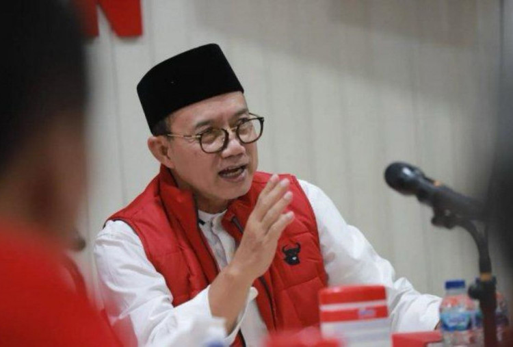 Budi Sulistyono Kanang Serap Aspirasi dan Serahkan Alat Petik Padi ke Gapoktan Gati Tani Desa Bangunasri