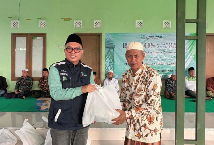 ASDP Berbagi Kebahagiaan Bersama Anak Yatim di Madiun