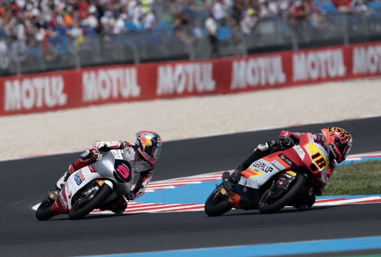 Hasil FP1 Moto3 Ceko 2026: Hakim Danish Menggila, Veda Ega Pratama Tercecer di P22