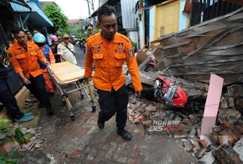 Rumah Roboh di Surabaya, Ibu Hamil Selamat Meski Mengalami Kekhawatiran