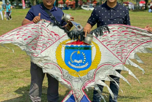 DPRD Partisipasi Meriahkan Fornas Ke VI Dengan Terbangkan Layang-Layang