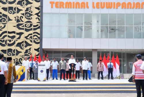 Jokowi Resmikan Terminal Leuwipanjang dan Terminal Banjar dengan Biaya Rp 70 Miliar