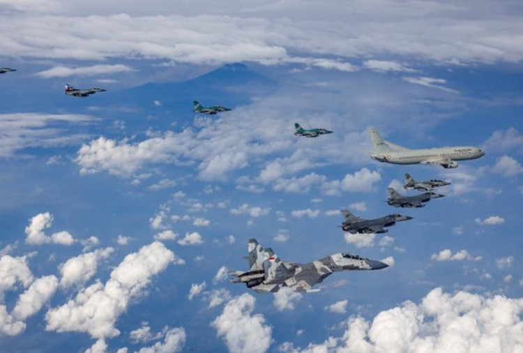 AS Disebut 18 Kali Langgar Wilayah Udara RI, Kemlu Serahkan Penanganan ke TNI