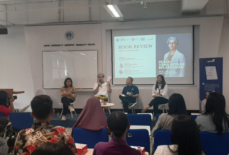 Desainer Didiet Maulana Rilis Buku di Universitas Kristen Petra, Kisahkan Pengalaman Hidup Hingga Pendapat Soal Media Sosial