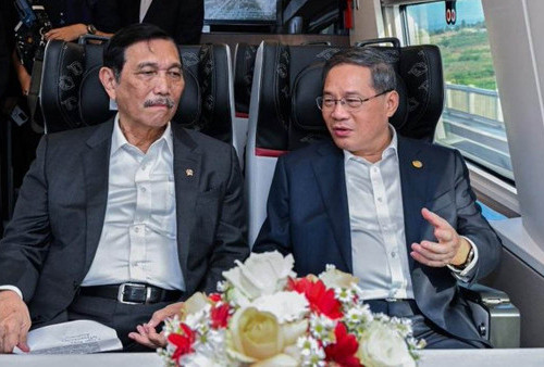 Luhut Binsar Pandjaitan dan Perdana Menteri Tiongkok Jajal Kereta Cepat 326 Km/Jam