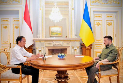 Disambut Zelensky di Ukraina, Jokowi Ungkap Kesedihan yang Terjadi di Kota Irpin