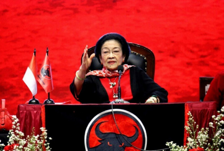Berpidato 2,5 Jam dalam Konsolidasi, Megawati Soekarnoputri Bakar Semangat Kader PDIP Jatim