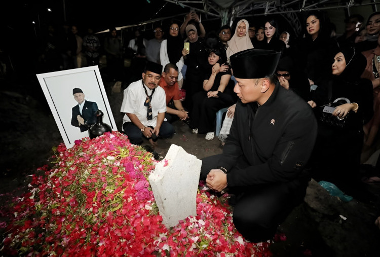 AHY Sebut Prabowo Pajang Foto Renville Antonio dalam Silaturahmi KIM di Bogor