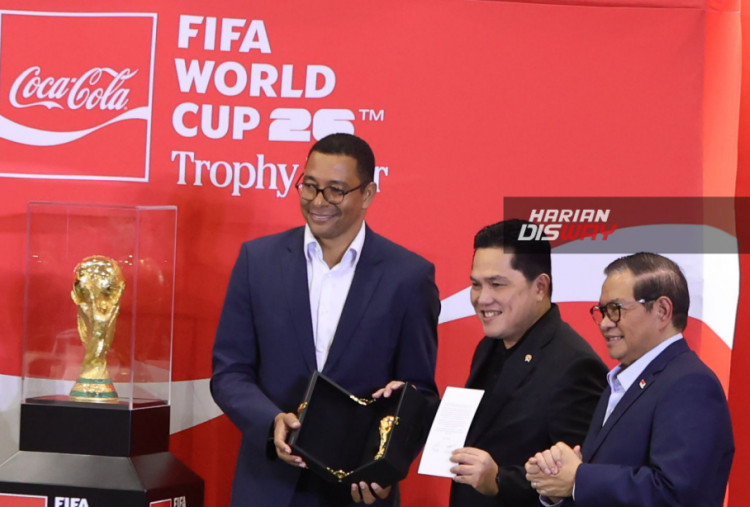 Trofi Piala Dunia Singgah di Jakarta, Mimpi Besar Sepak Bola Indonesia