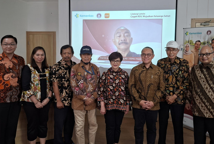 Kemenkes Siapkan Modul dan Webinar untuk Cegah Penularan RSV dari Lansia ke Keluarga