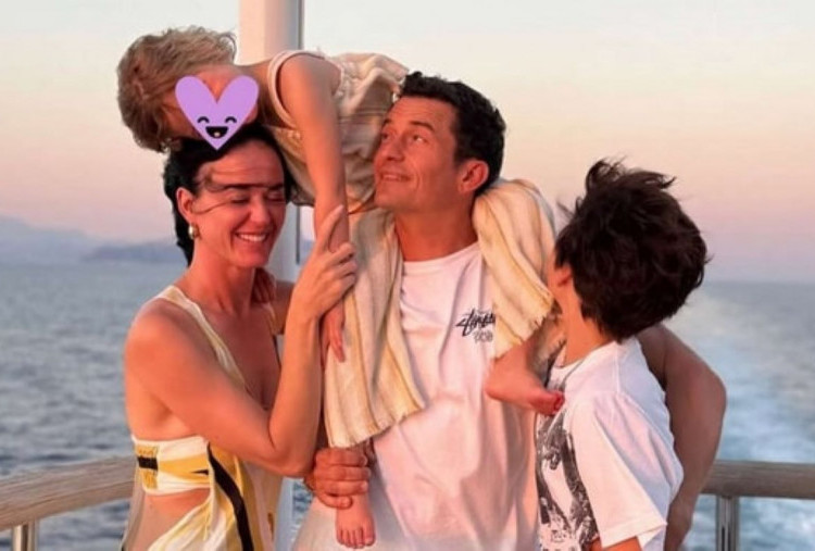 5 Bulan setelah Berpisah, Katy Perry dan Orlando Bloom Liburan Bareng Lagi demi Anak