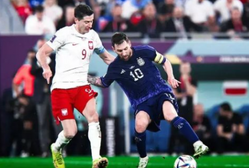 Leo Messi Dicemooh Gegara Gagal Cetak Gol Pinalti Vs Polandia: Katanya G.O.A.T?