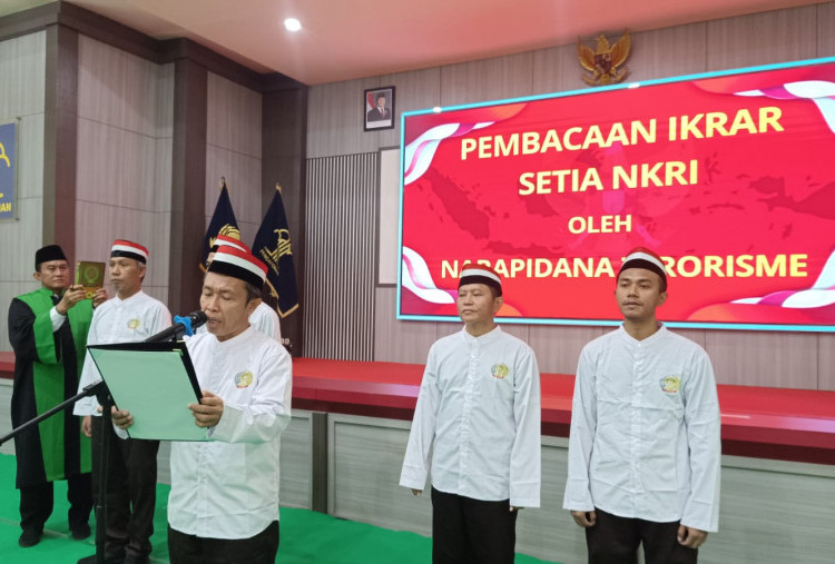 Hadiah Tahun Baru, Lima Napiter Bebas Usai Ikrar Setia Kepada NKRI 