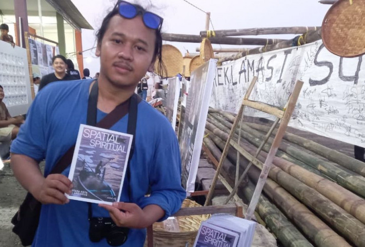 Berbicara Lewat Zine Spatial Spiritual, Rusydan Hadid Angkat Realita Masyarakat Pesisir Kenjeran