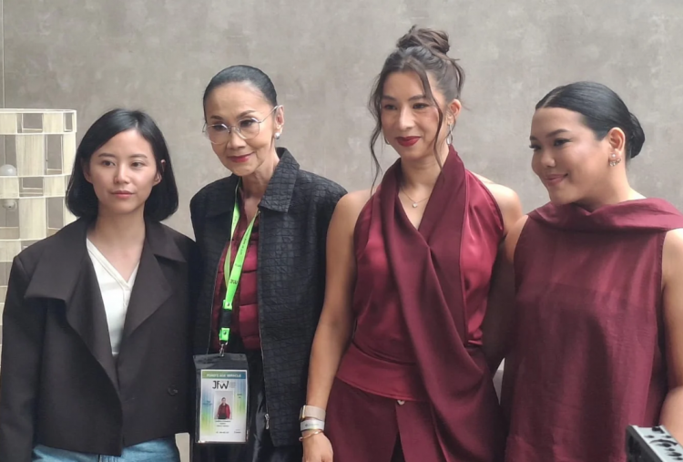 POND'S Age Miracle Hadir di JFW 2027, 7 Perempuan Inspiratif Buktikan Cantik Tak Mengenal Usia