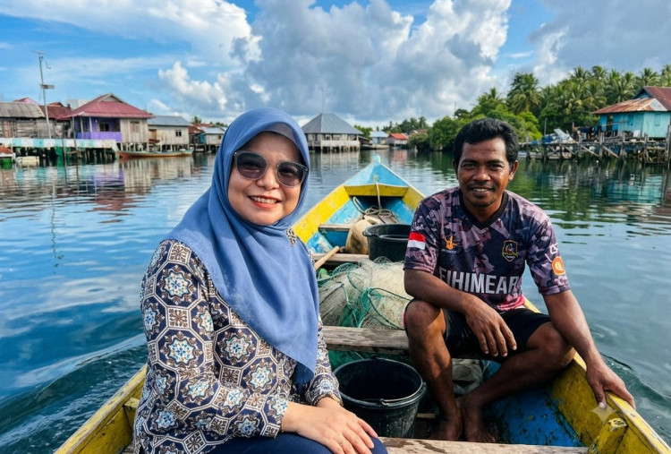 Menembus Ombak Empat Meter, Dedikasi Mantri BRI Layani Warga Kaledupa