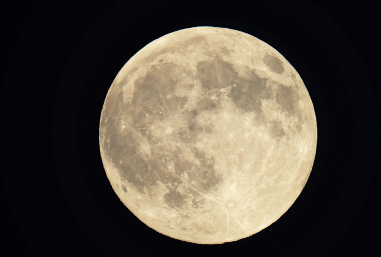 Apa Itu Fenomena Langit Cold Moon 4 Desember 2025?