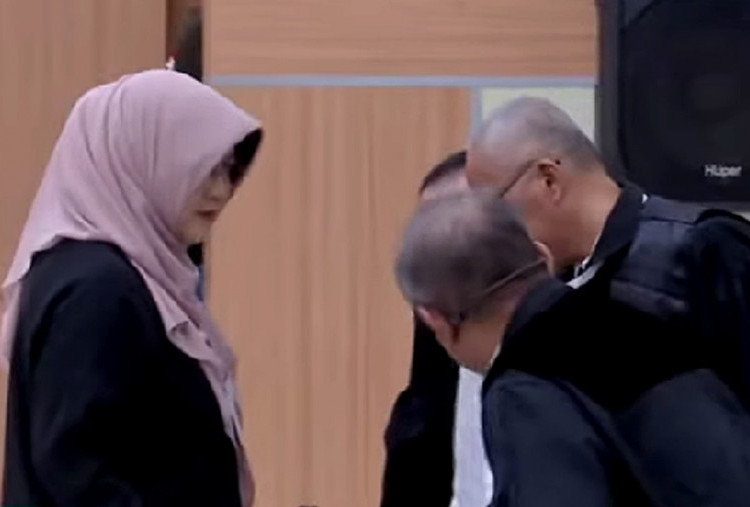 Mantan Wakapolri Sebut Sidang Dokter Tifa dan Roy Suryo Spesial   