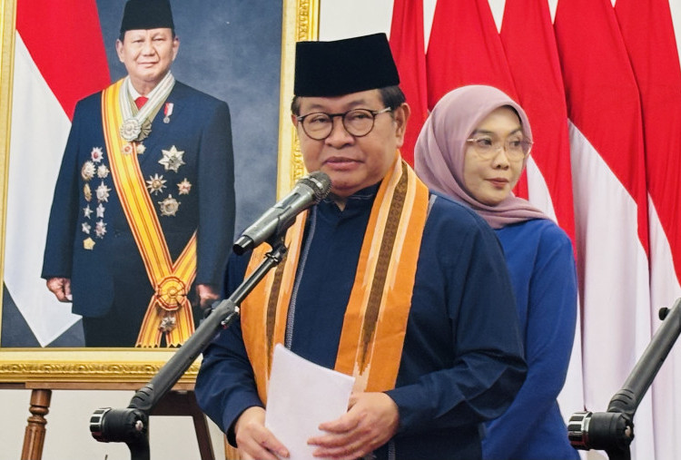Geram! Pramono Desak Sanksi Tegas Eks Kepala Yayasan di Kasus Sekolah Simpan 995 Senpi