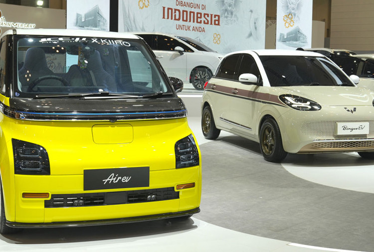 Modifikasi Mobil Listrik Wuling Karya Konsumen Meriahkan Booth Wuling GIIAS 2025: Air ev ‘Kiiro EV’ dan BinguoEV Daily Driven Style Curi Perhatian
