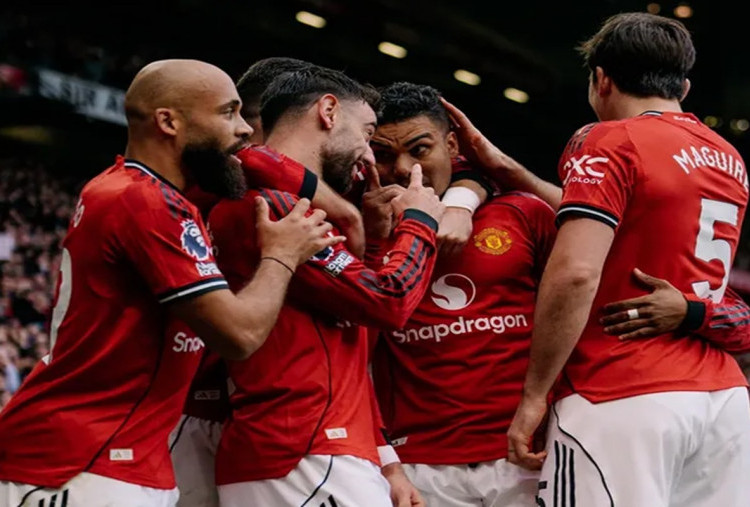 Manchester United Siap Belanja Besar, Nasib Casemiro dan Target Tonali Terungkap