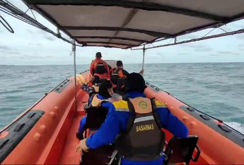 Pencarian WNA Korban KM Parikudus yang Terbalik Dilanjutkan, Tim SAR Sisir Pantai Pulau Rambut