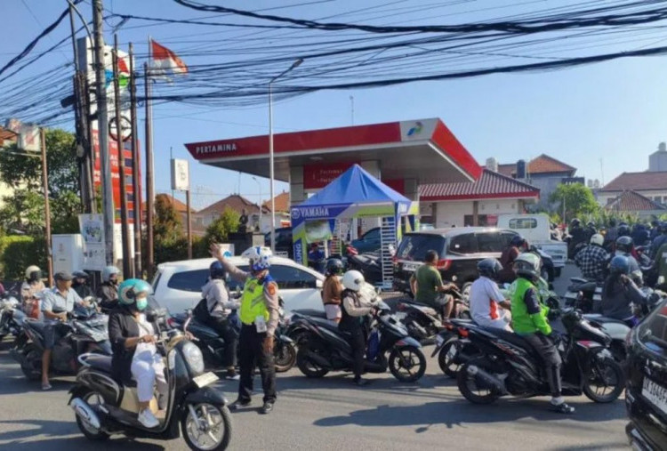 Atasi Antrean BBM di Bali, Pertamina Operasikan SPBU 24 Jam