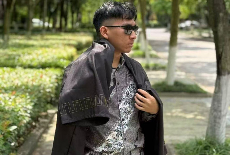 Cheng Yu Pilihan Penerjemah Proyek Prilling Tower Muslim Thuba: Hou Ji Bo Fa