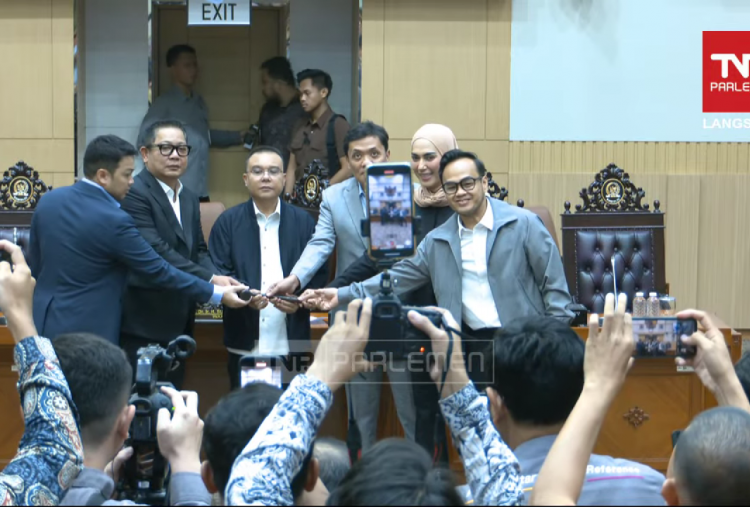 Rusdi Masse Mappasessu Gantikan Ahmad Sahroni Jadi Wakil Ketua Komisi III DPR RI