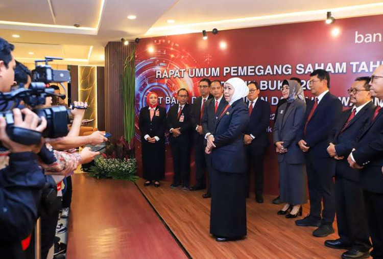 Berkat Bimbingan Khofifah, Bank Jatim Catat Laba Tertinggi dan Jadi Contoh BUMD Andal