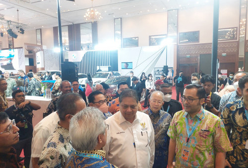 Kunjungi Booth Chery, Menko Airlangga Ucapkan Selamat Atas Pencapaian OMODA 5 di Indonesia: Kami Senang Sekali