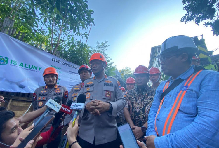 Respons Kapolda Jatim soal Dugaan Kelalaian Konstruksi Ponpes Al-Khoziny