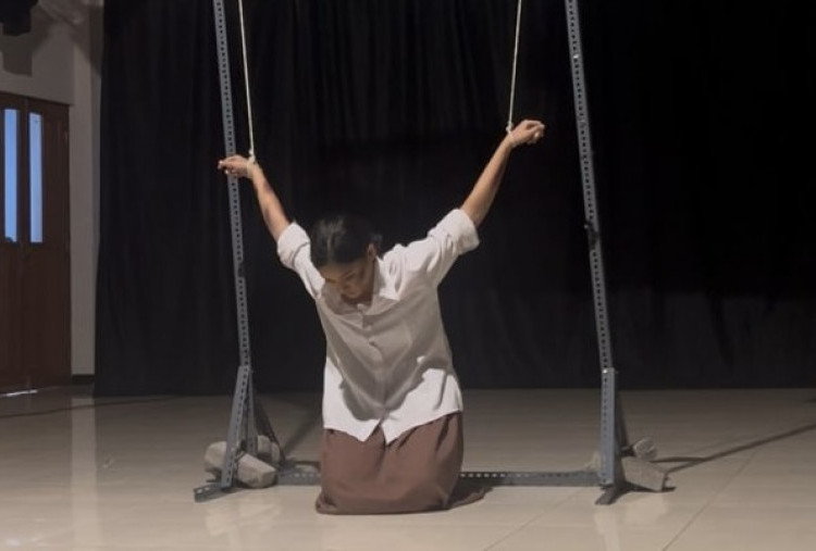 JIPTA 2025, Suara Perempuan Bergema Lewat Pementasan Monolog Tolong oleh Teater Gapus