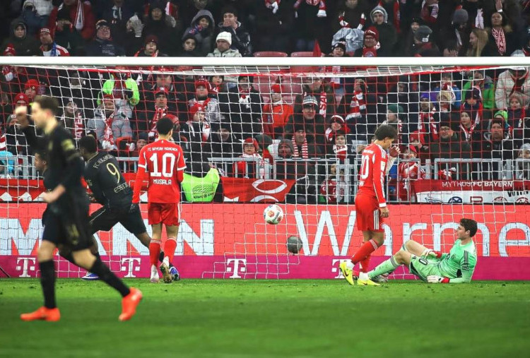 Bayern Munchen vs Augsburg 1-2, 18 Laga Unbeaten Die Roten Terhenti Usai Kena Comeback