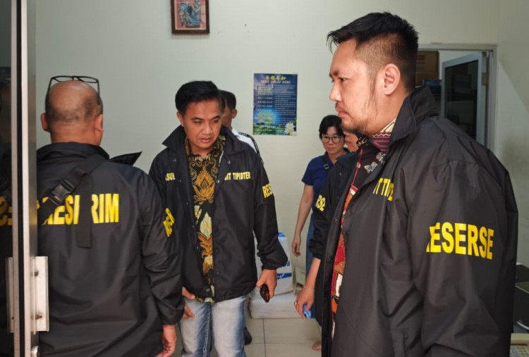 Bareskrim Polri Geledah Kantor Eksportir Sawit di Jakarta, Dugaan Manipulasi Data Ekspor CPO Rugikan Negara