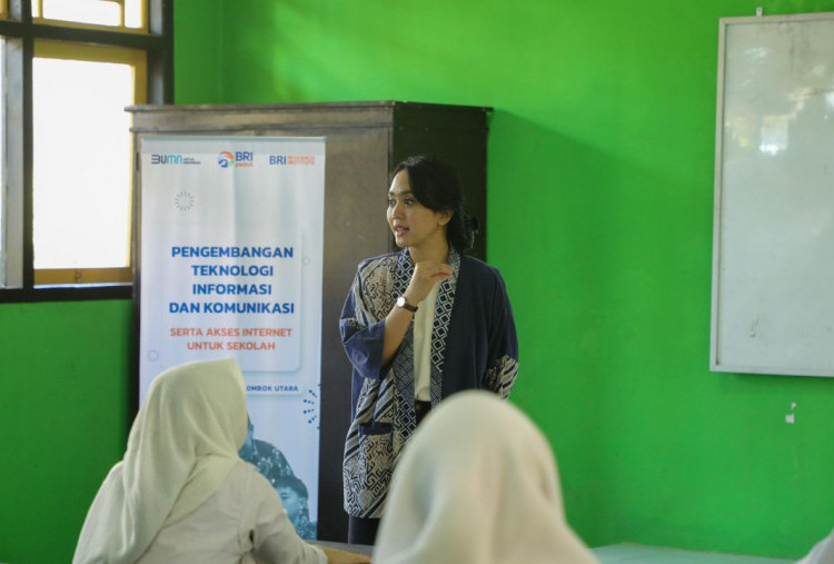BRI Hadirkan Internet dan Teknologi di Sekolah Tertinggal, Terdepan, dan Terluar NTB