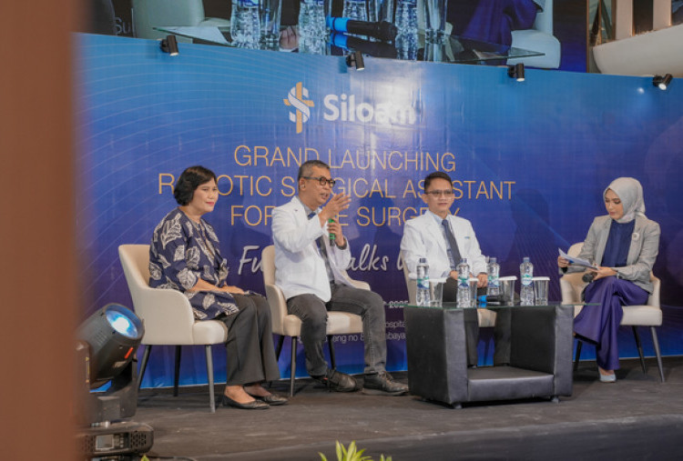 Siloam Hospitals Surabaya Luncurkan CUVIS, Bedah Lutut Robotik Pertama di Indonesia