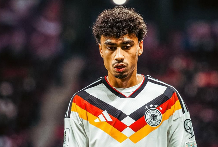 Manchester United Incar Bek Muda Frankfurt Nathaniel Brown, Siap Saingi Liverpool dan Madrid