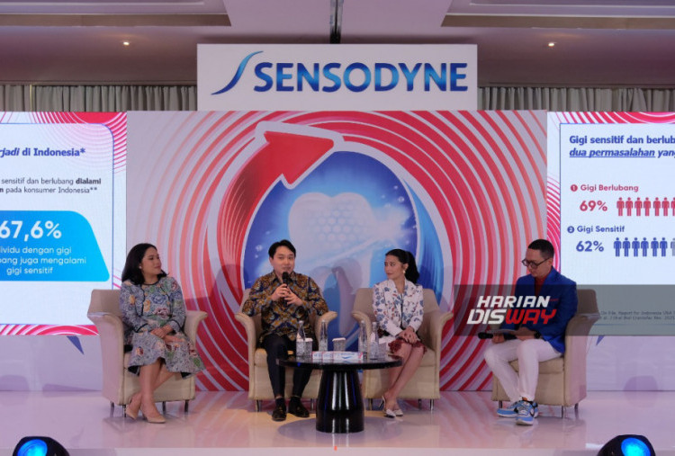 Haleon resmi meluncurkan varian terbaru Sensodyne Cegah Gigi Berlubang & Sensitif di Indonesia. Produk ini hadir sebagai solusi dua masalah kesehatan gigi yang kerap dialami masyarakat, yaitu gigi sensitif dan gigi berlubang. Dengan perlindungan ganda yang diklaim mampu bekerja hingga 24 jam, pasta gigi ini mengandung Optimized Fluoride untuk mencegah gigi berlubang serta Potassium Nitrate untuk meredakan sensitivitas gigi sejak pemakaian pertama.