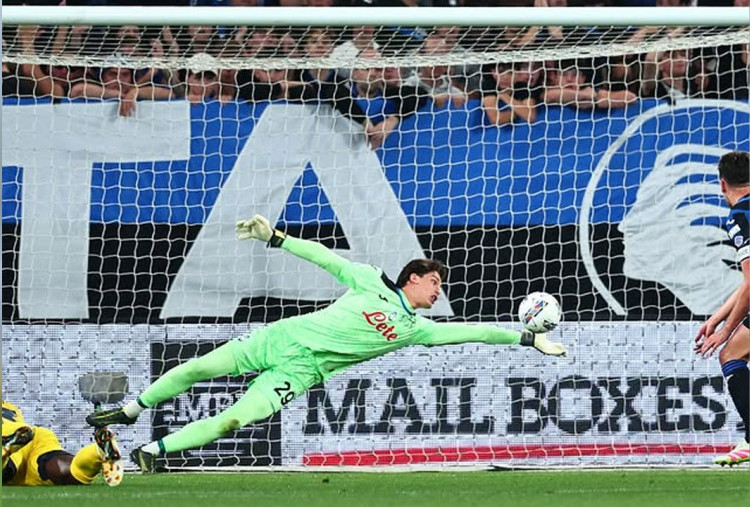 Manchester United Rogoh Kocek 40 Juta Euro untuk Marco Carnesecchi, Segera Geser Andre Onana di Mistar Gawang