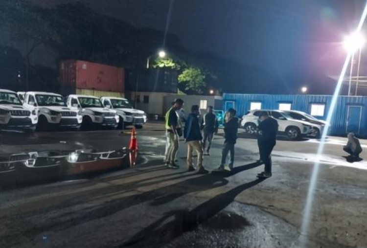 Meski Dikritik, Sebagian Pikap Agrinas yang Diimpor dari India Kadung Berlabuh di Tanjung Priok