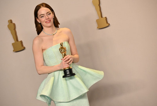 Oscars 2024: Kejutan! Emma Stone Raih Piala Aktris Terbaik, Ini Alasannya